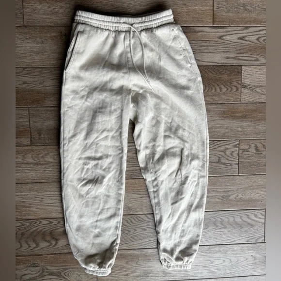 Old Navy set of 2 joggers cream & black size XS - Picture 2 of 9